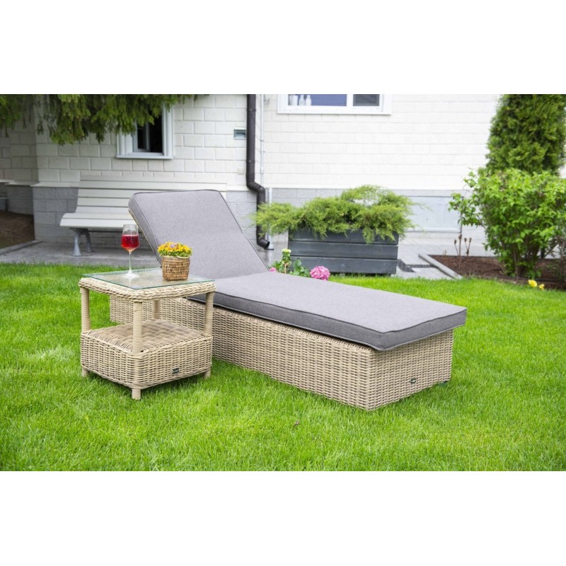 Комплект шезлонг со столиком Рим