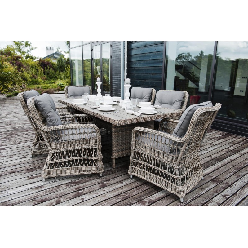 Плетеный стол Цесена